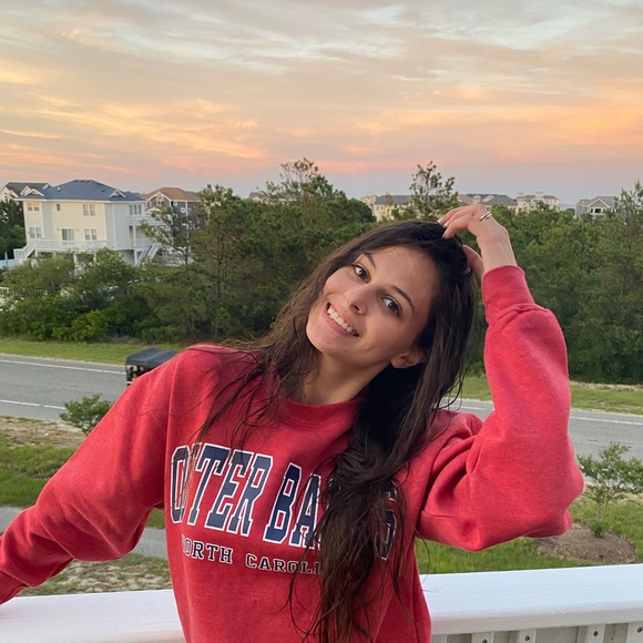 Meet your Posher, Makayla - Picture 1 of 1